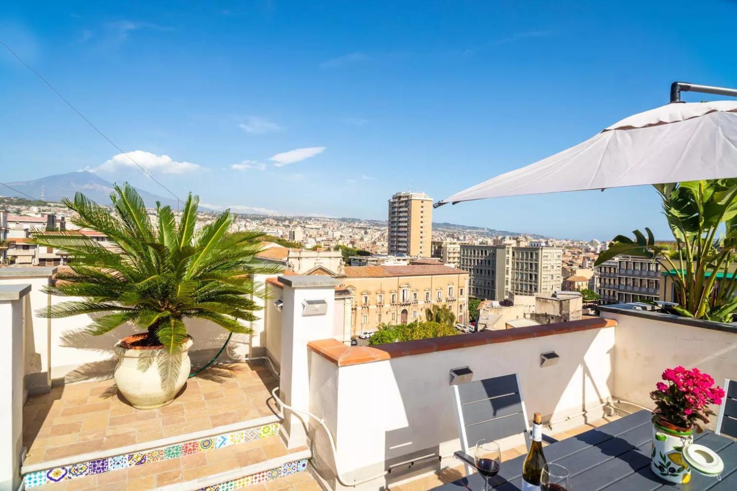 카타니아 La Terrazza Sul Cielo 아파트 외부 사진